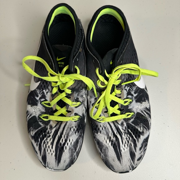 Womens Nike Free 5.0 Running Sneakers Size 6 - Picture 2 of 8